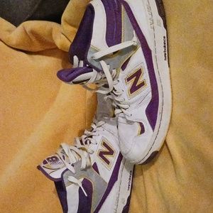 Vintage James worthy new balance basketball shoes.theres alot of life left .